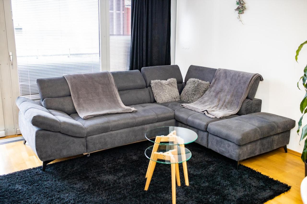 Hermes Apartment & 2 Free Garage Secured Parkings Liubliana Exterior foto